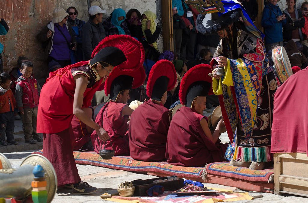 LoManthang_CL12-2619