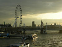 London_CL09-7935