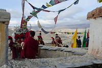 LoManthang_CL12-2992